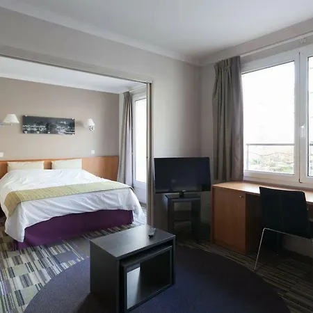 Paris 15 Porte De Versailles 4* Issy-les-Moulineaux