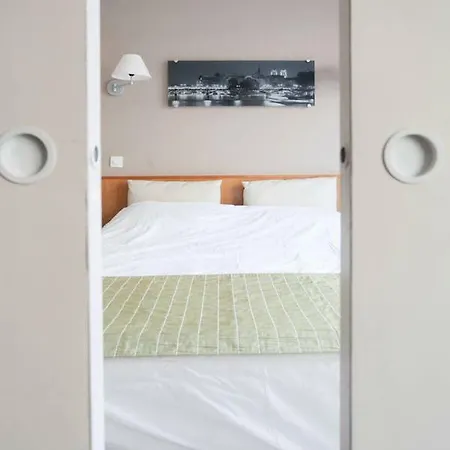 Apartment Paris 15 Porte De Versailles 4*